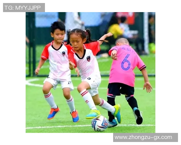 追逐足球明星的女孩们都有哪些独特的名字和故事分享